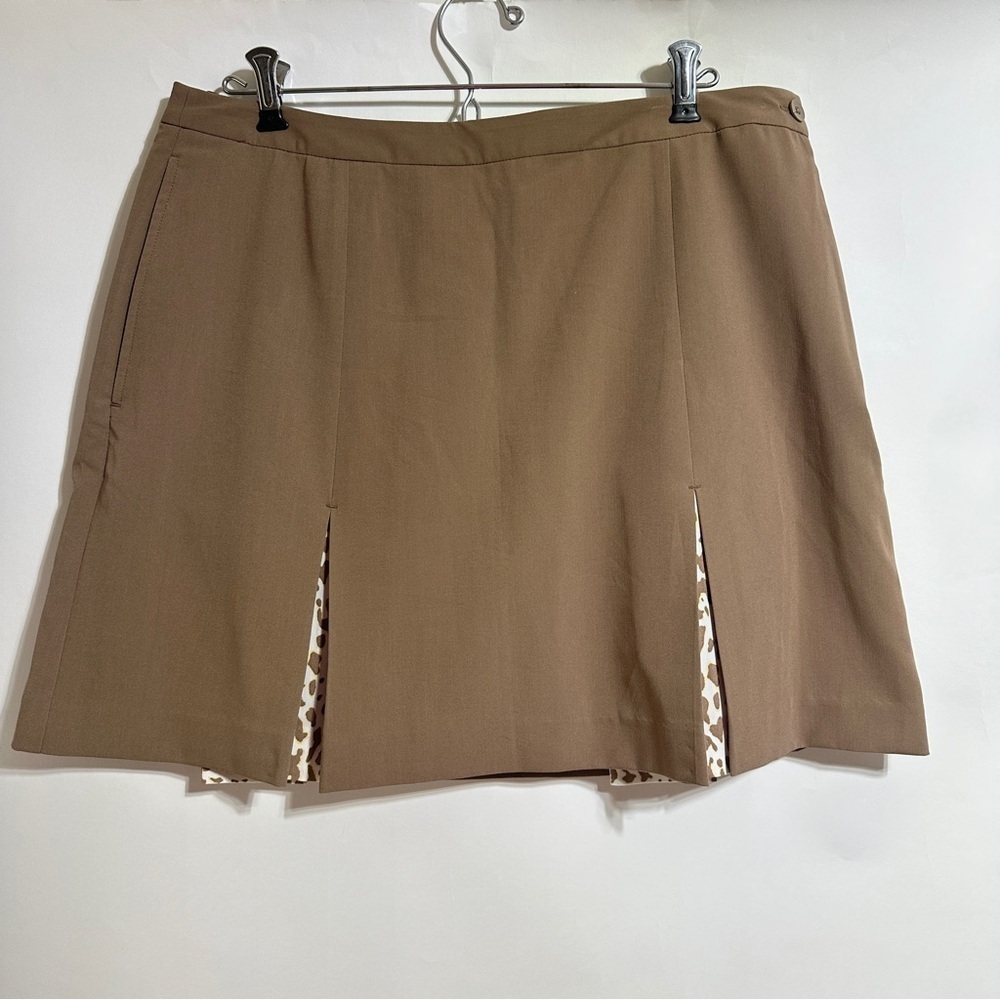 NWT Izod XFG gold tan brown cheetah leopard Women's Tan Skirt skort size 10